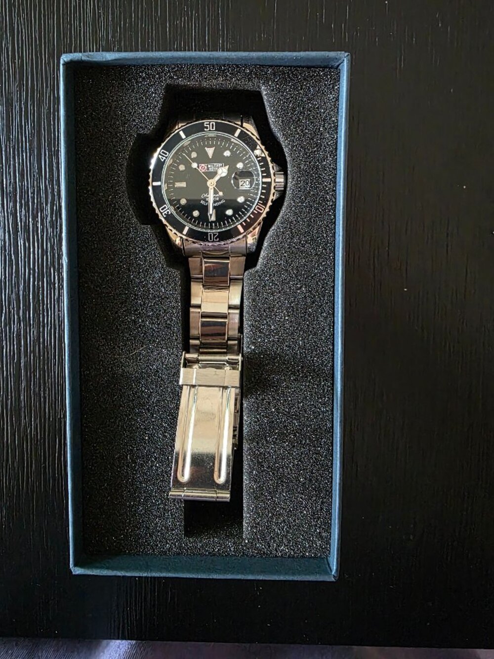 Item #W262 ESS in original box Military Royale 1 7/8 in face 10in band Watch